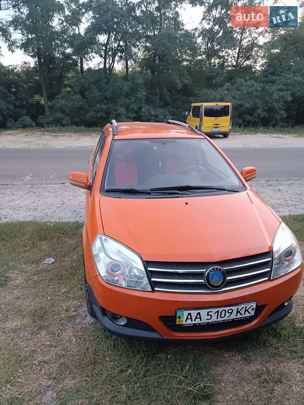 Хэтчбек Geely MK Cross