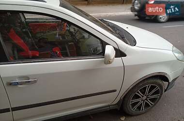 Geely MK Cross  2013