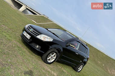 Geely MK Cross 2013