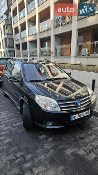 Geely MK Cross