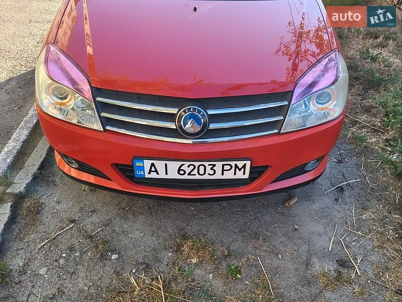 Geely MK Cross