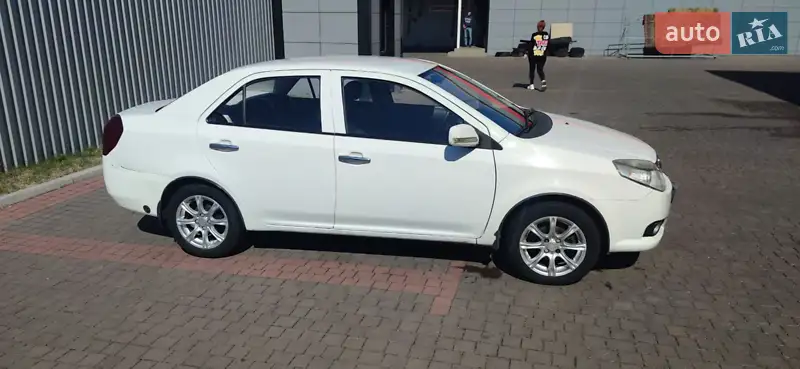 Geely MK 2013