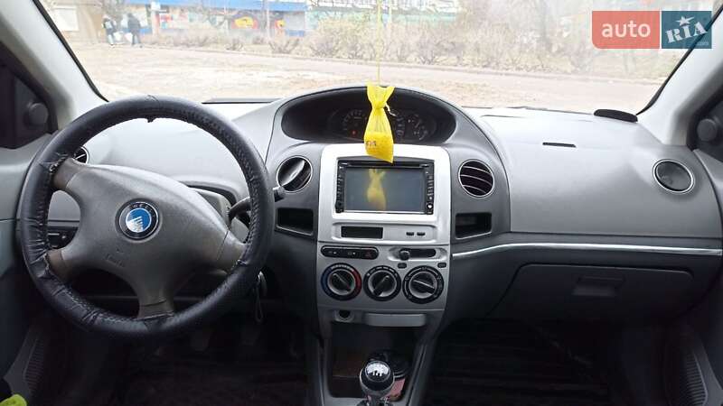 Седан Geely MK 2007 в Нікополі