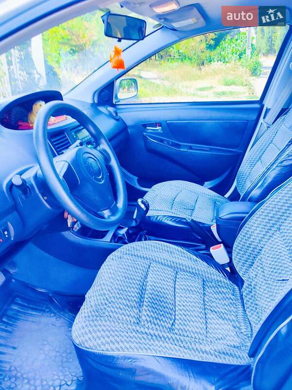 Седан Geely MK 2013 в Дніпрі