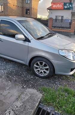 Седан Geely MK 2008 в Тисмениці
