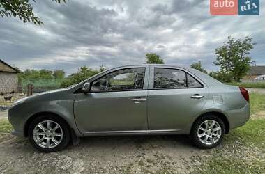 Geely MK  2011