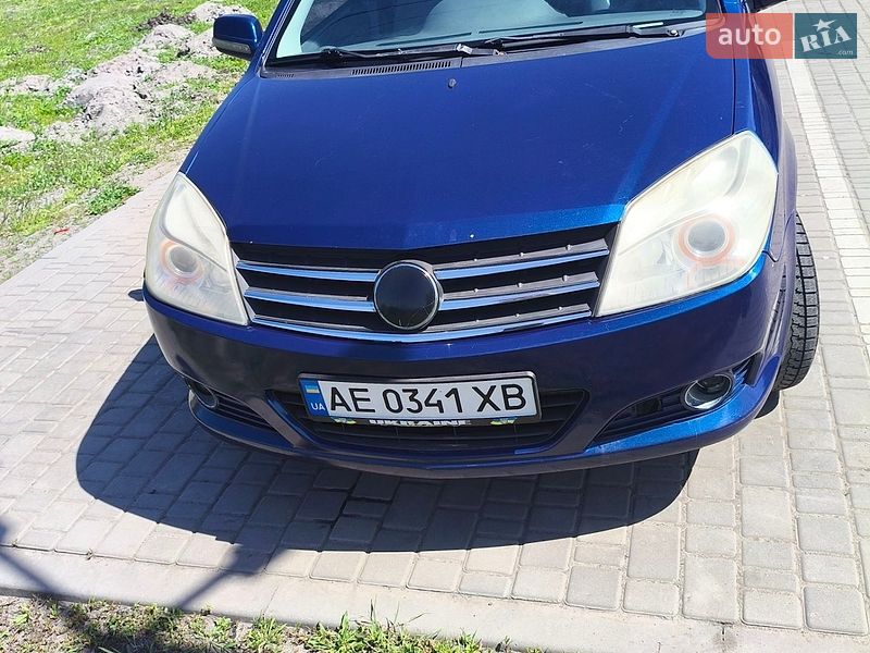 Хэтчбек Geely MK