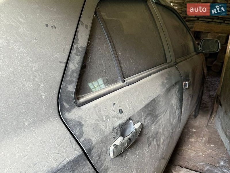 Седан Geely MK 2011 в Путилі