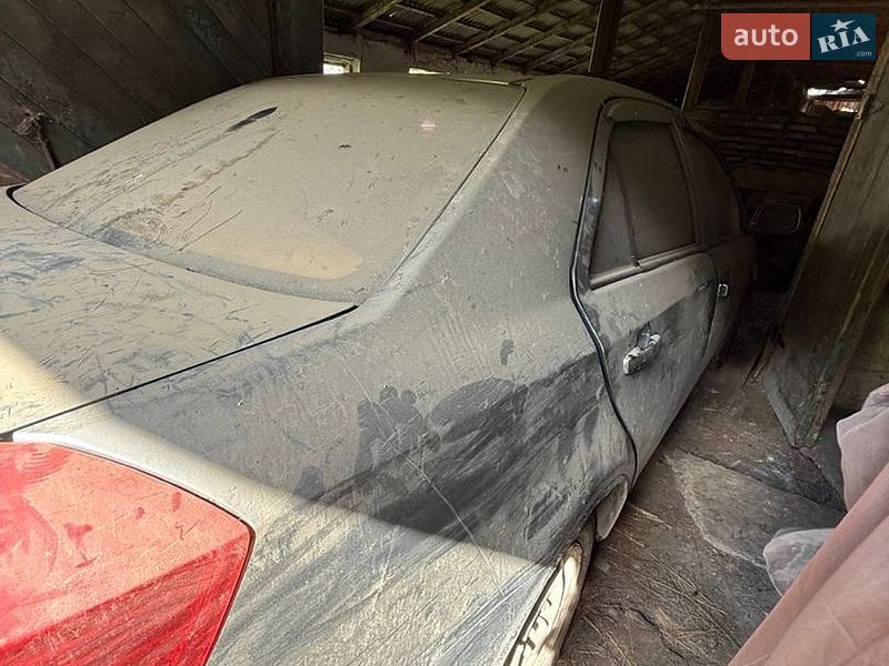 Седан Geely MK 2011 в Путилі