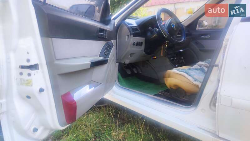 Седан Geely MR 2008 в Новоселиці фото 4 Седан Geely MR 2008 в Новоселиці