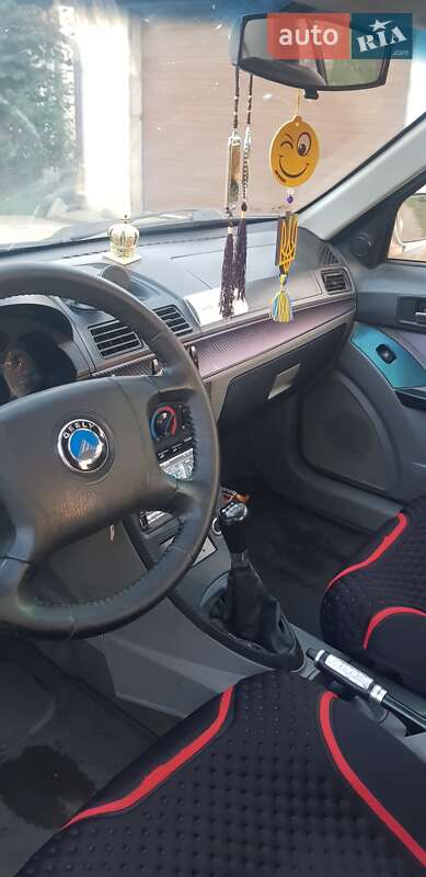 Хэтчбек Geely MR 2008 в Черновцах