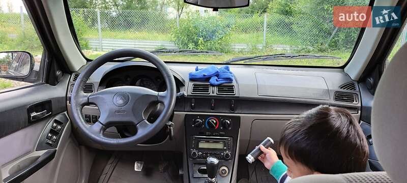 Хетчбек Geely MR 2008 в Ужгороді
