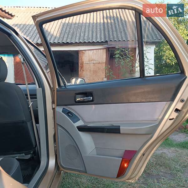 Хэтчбек Geely MR 2008 в Черкассах фото 13 Хэтчбек Geely MR 2008 в Черкассах