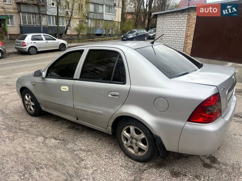 Хэтчбек Geely MR 2008 в Киеве