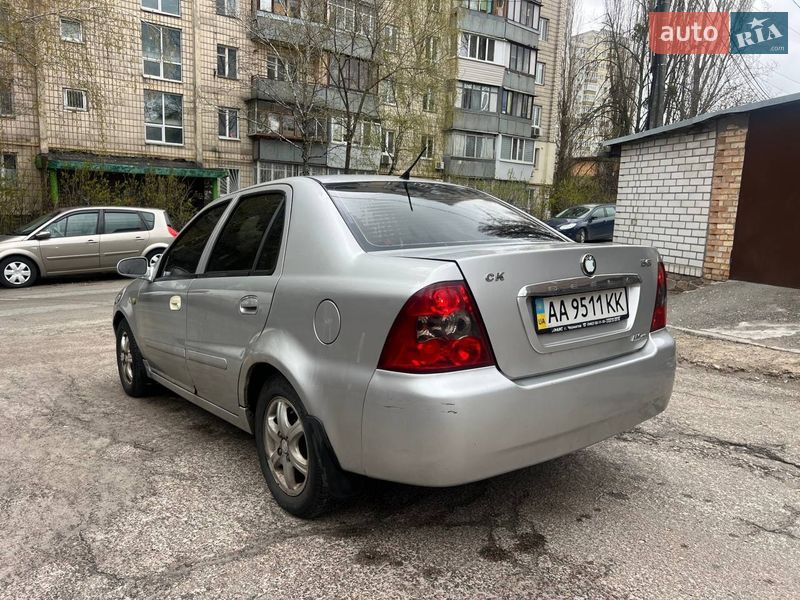 Хэтчбек Geely MR 2008 в Киеве