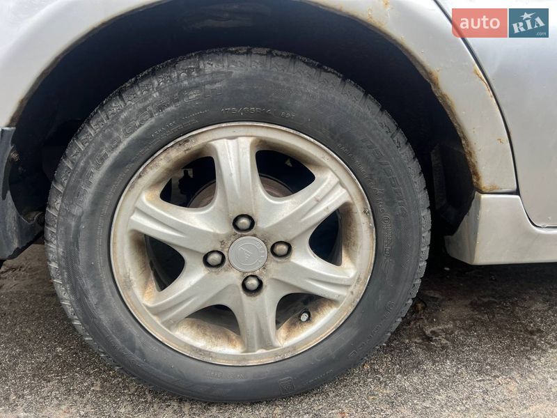 Хэтчбек Geely MR 2008 в Киеве