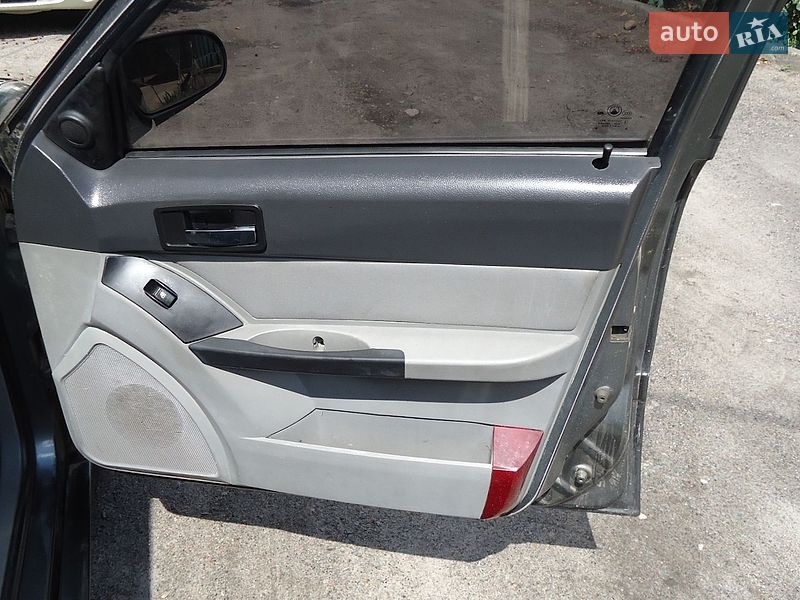 Хэтчбек Geely MR 2008 в Умани фото 7 Хэтчбек Geely MR 2008 в Умани