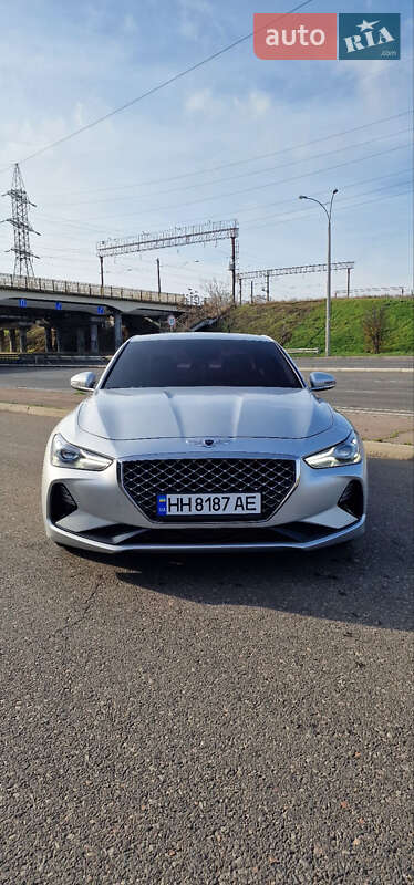 Легковые Genesis G70