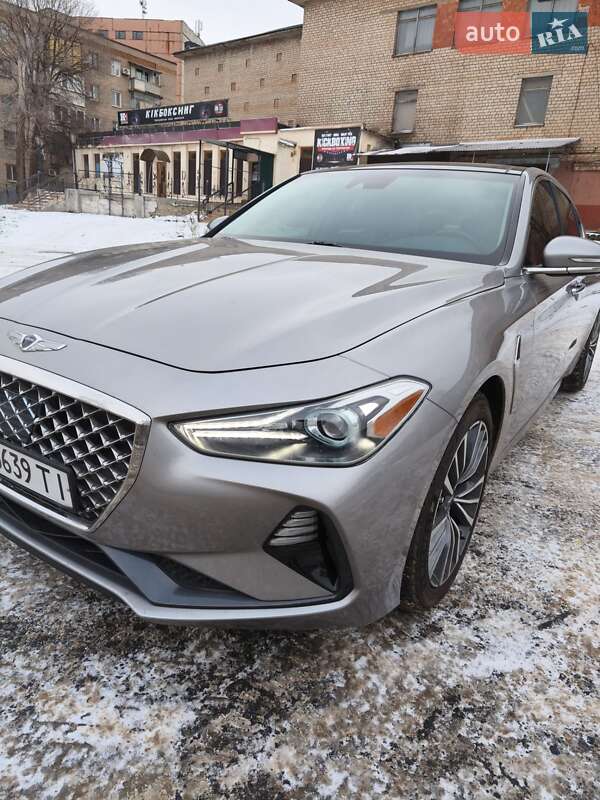 Genesis G70
