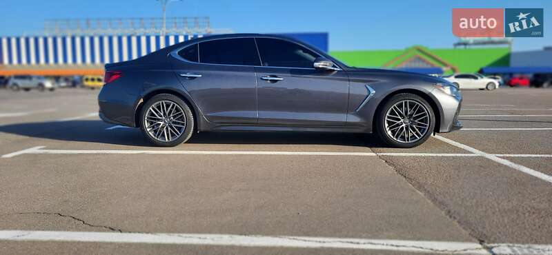 Genesis G70