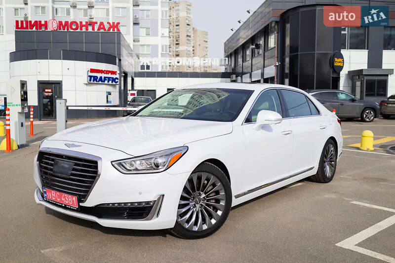 Genesis G90