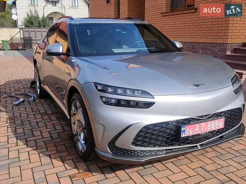 Genesis GV60