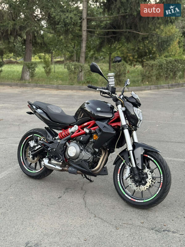 Мотоцикл Без обтікачів (Naked bike) Geon Benelli TNT300