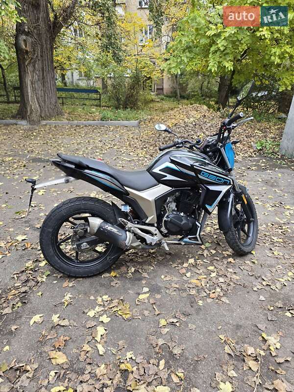 Мотоцикл Без обтікачів (Naked bike) Geon CR6 S