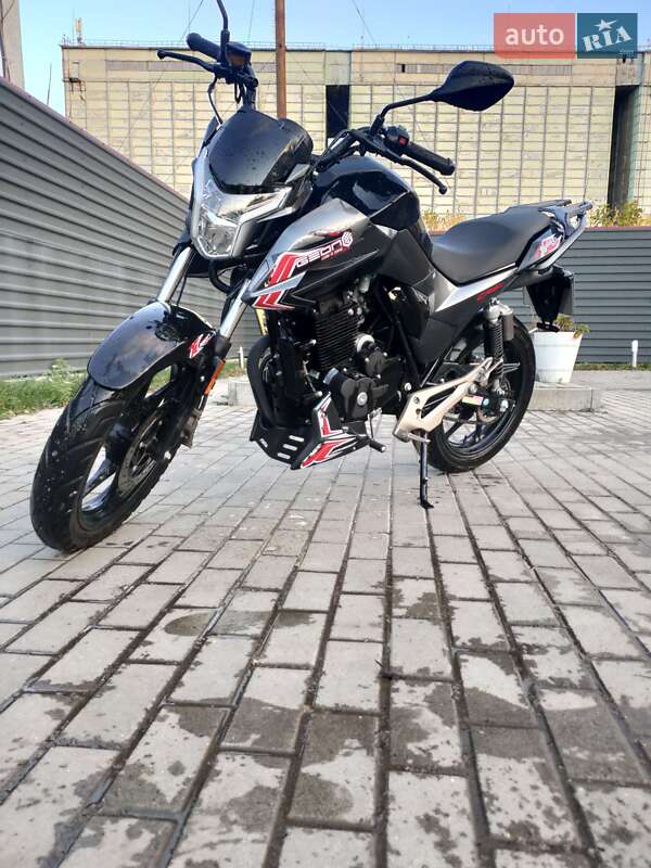 Мотоцикл Без обтікачів (Naked bike) Geon CR6Z