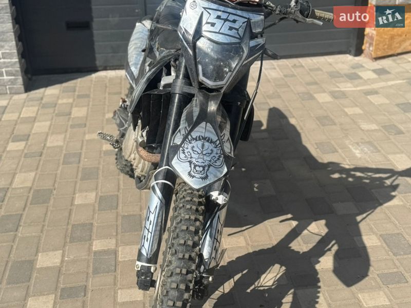 Мотоцикл Кросс Geon Dakar GNS 300R