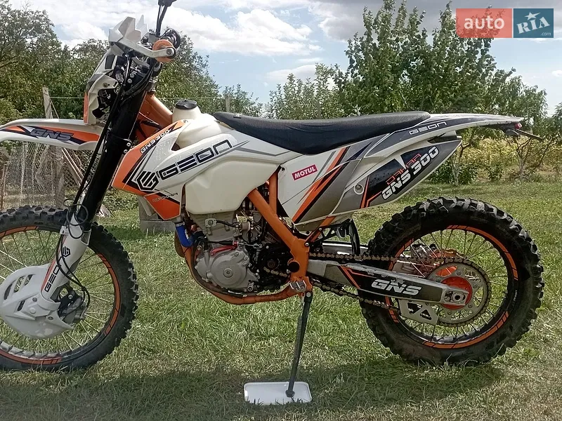 Geon Dakar GNS 300R 2025