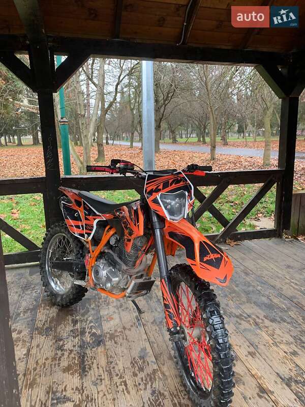 Мотоцикл Позашляховий (Enduro) Geon GNS 250