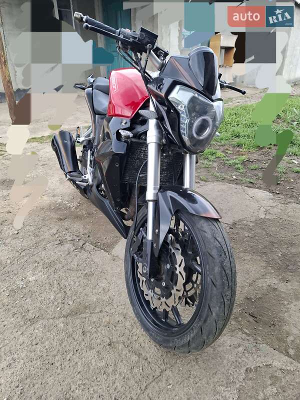 Мотоцикл Без обтікачів (Naked bike) Geon Issen