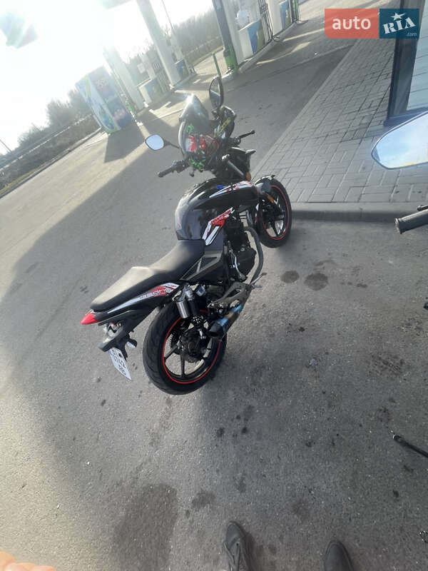 Мотоцикл Спорт-туризм Geon Pantera