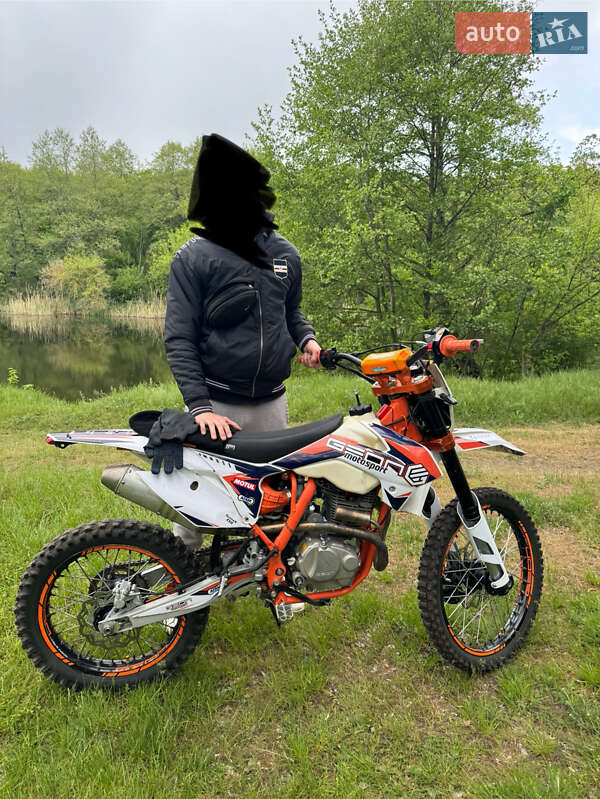 Мотоцикл Внедорожный (Enduro) Geon Terra-X 250