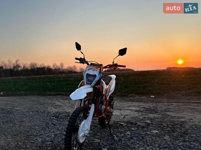 Мотоцикл Классік Geon Terra-X 250