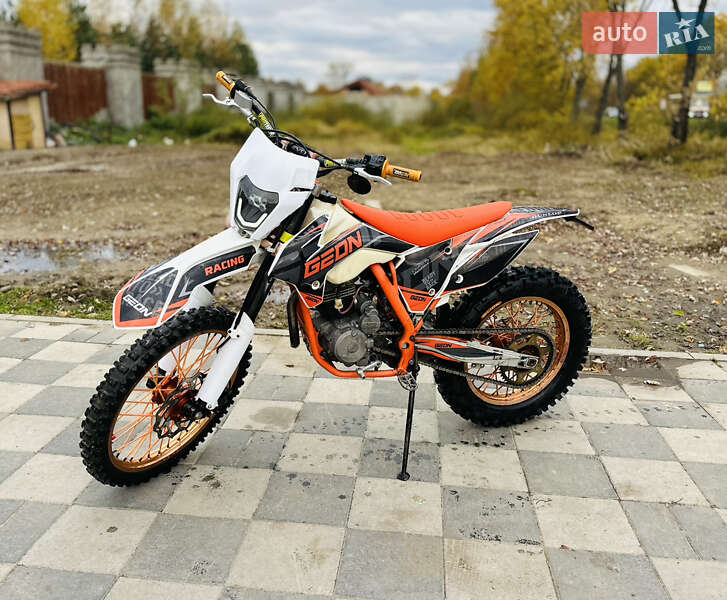 Мотоцикл Кросс Geon Terra-X