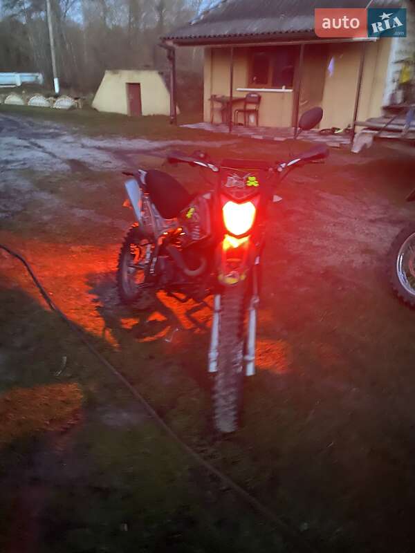 Грузовые мотороллеры, мотоциклы, скутеры, мопеды Geon X-Road