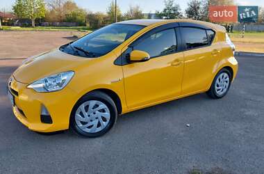 Ціни Toyota Aqua Гібрид (HEV)