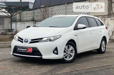 Цены Toyota Auris Гибрид (HEV)