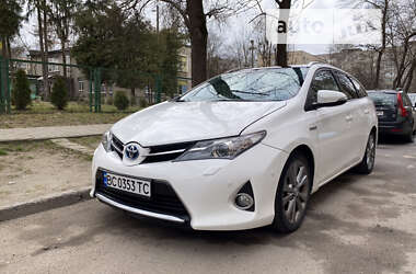 Цены Toyota Auris Гибрид (HEV)