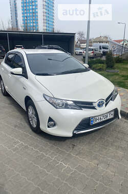 Ціни Toyota Auris Гібрид (HEV)