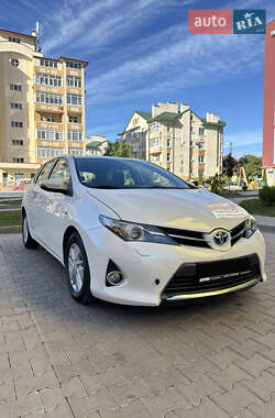 Цены Toyota Auris Гибрид (HEV)