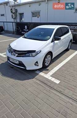 Ціни Toyota Auris Гібрид (HEV)