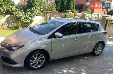 Ціни Toyota Auris Гібрид (HEV)