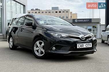 Ціни Toyota Auris Гібрид (HEV)