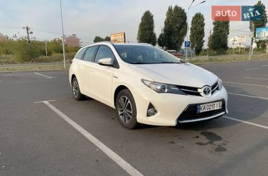 Ціни Toyota Auris Гібрид (HEV)
