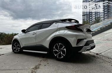 Ціни Toyota C-HR Гібрид (HEV)