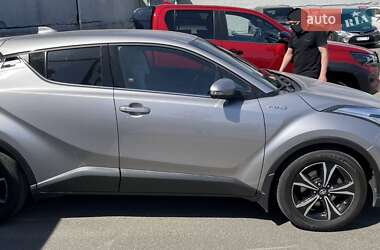 Ціни Toyota C-HR Гібрид (HEV)