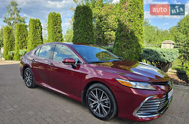 Ціни Toyota Camry Гібрид (HEV)